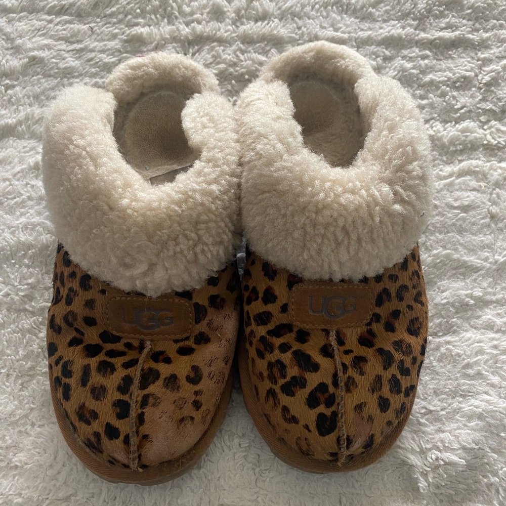 Ugg slippers women's size 9